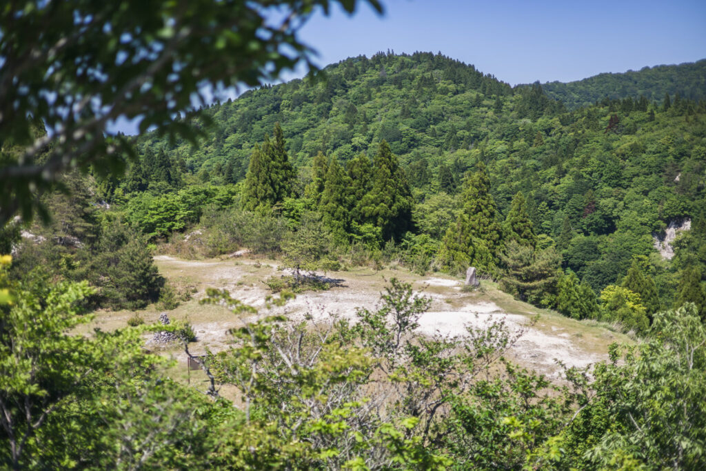 比良比叡トレイルの山旅<1泊2日のテン泊全山スルーハイク> 北比良峠