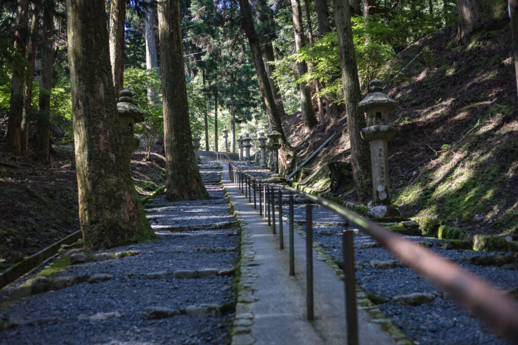 比良比叡トレイルの山旅<1泊2日のテン泊全山スルーハイク> 延暦寺